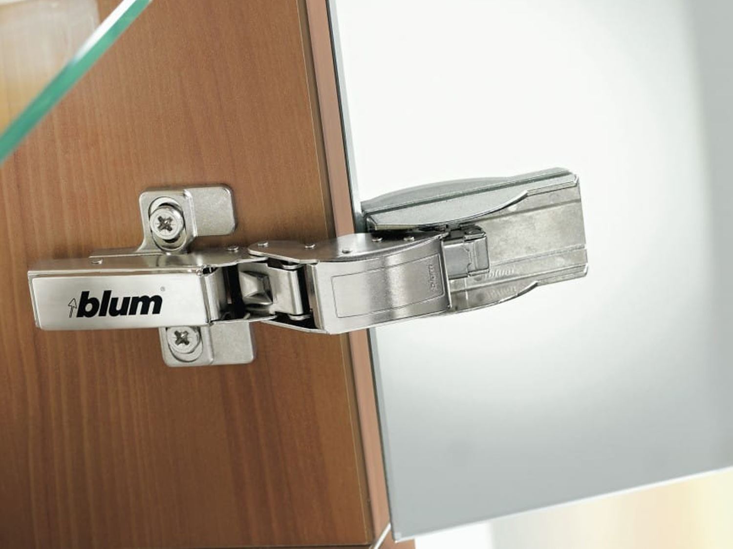  blum 黏式鉸鍊